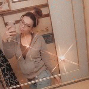 Meet your Posher, Carissa